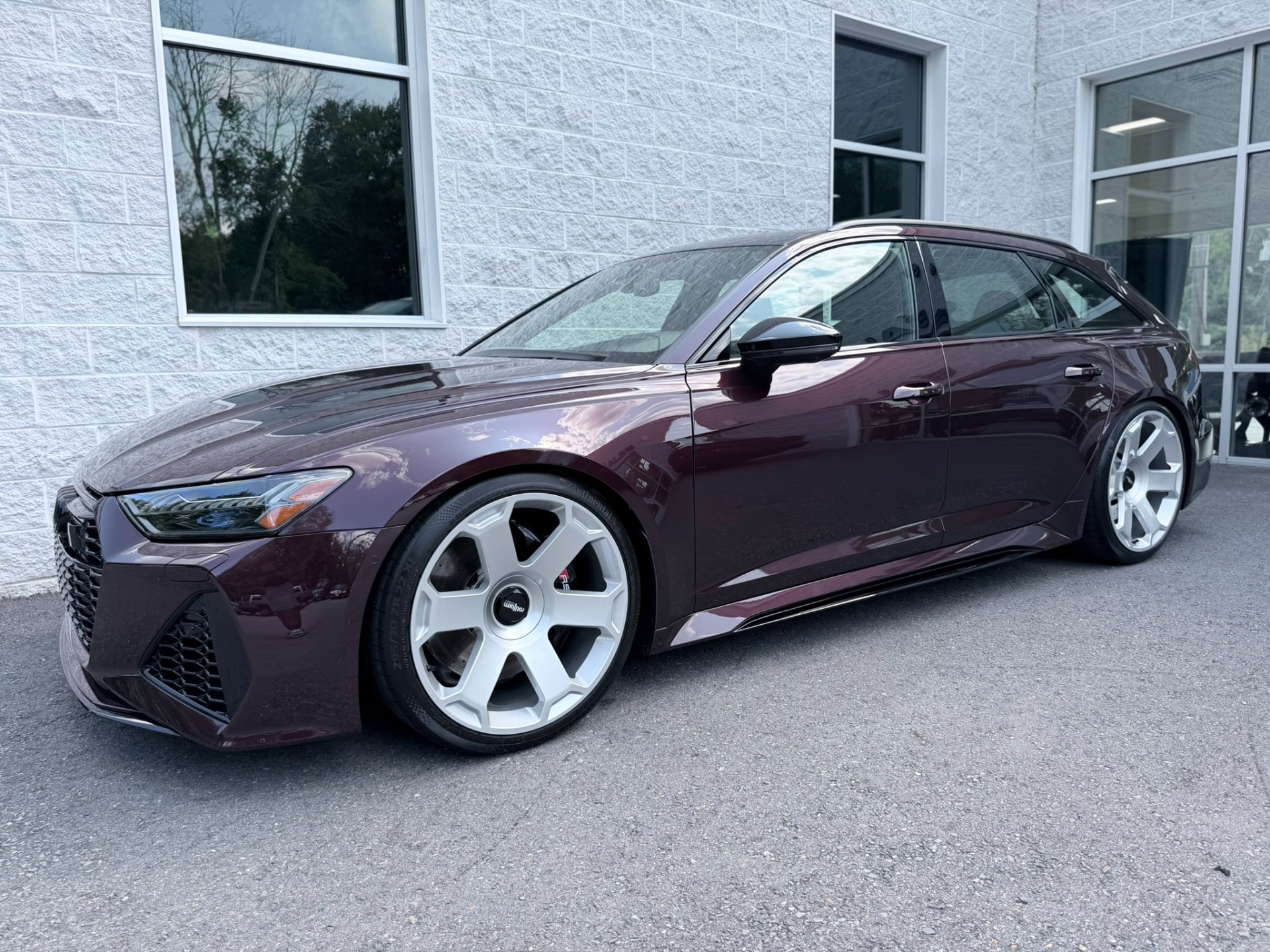 AUDI EXCLUSIVE 2024 Audi RS 6 Avant Wagon All-Wheel Drive 8-Speed Automatic