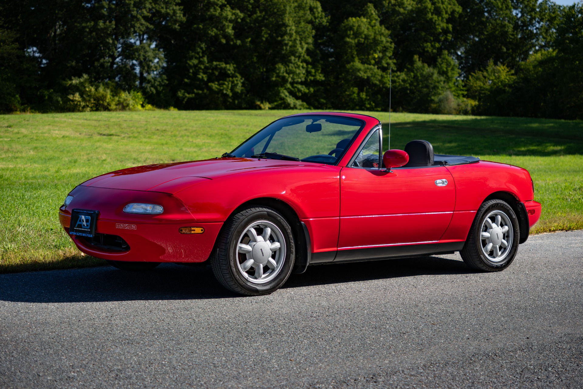 Classic Red 1990 Mazda MX-5 Miata Convertible Rear-Wheel Drive 5-Speed Manual