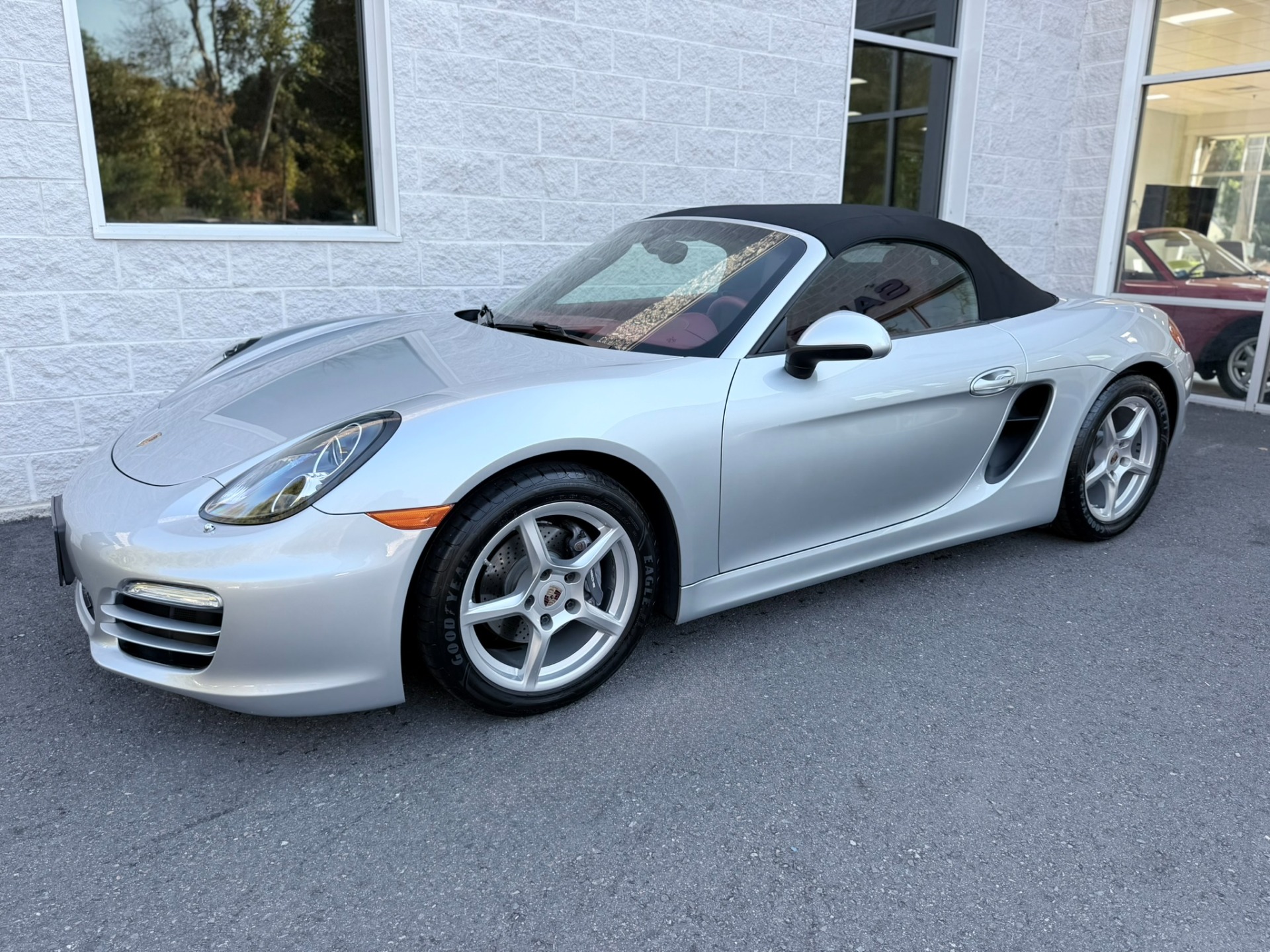 Rhodium Silver Metallic 2014 Porsche Boxster Convertible Rear-Wheel Drive 7-Speed Automatic