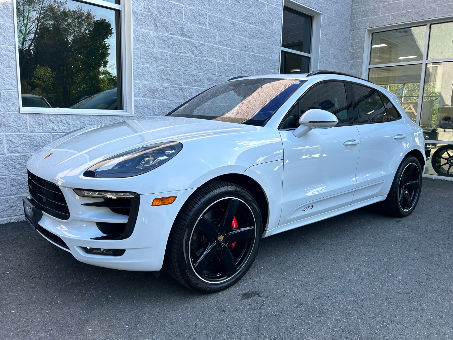 Left Side Kit | PORSCHE MACAN GTS 2017 Left Side Kit | PORSCHE MACAN GTS 2017