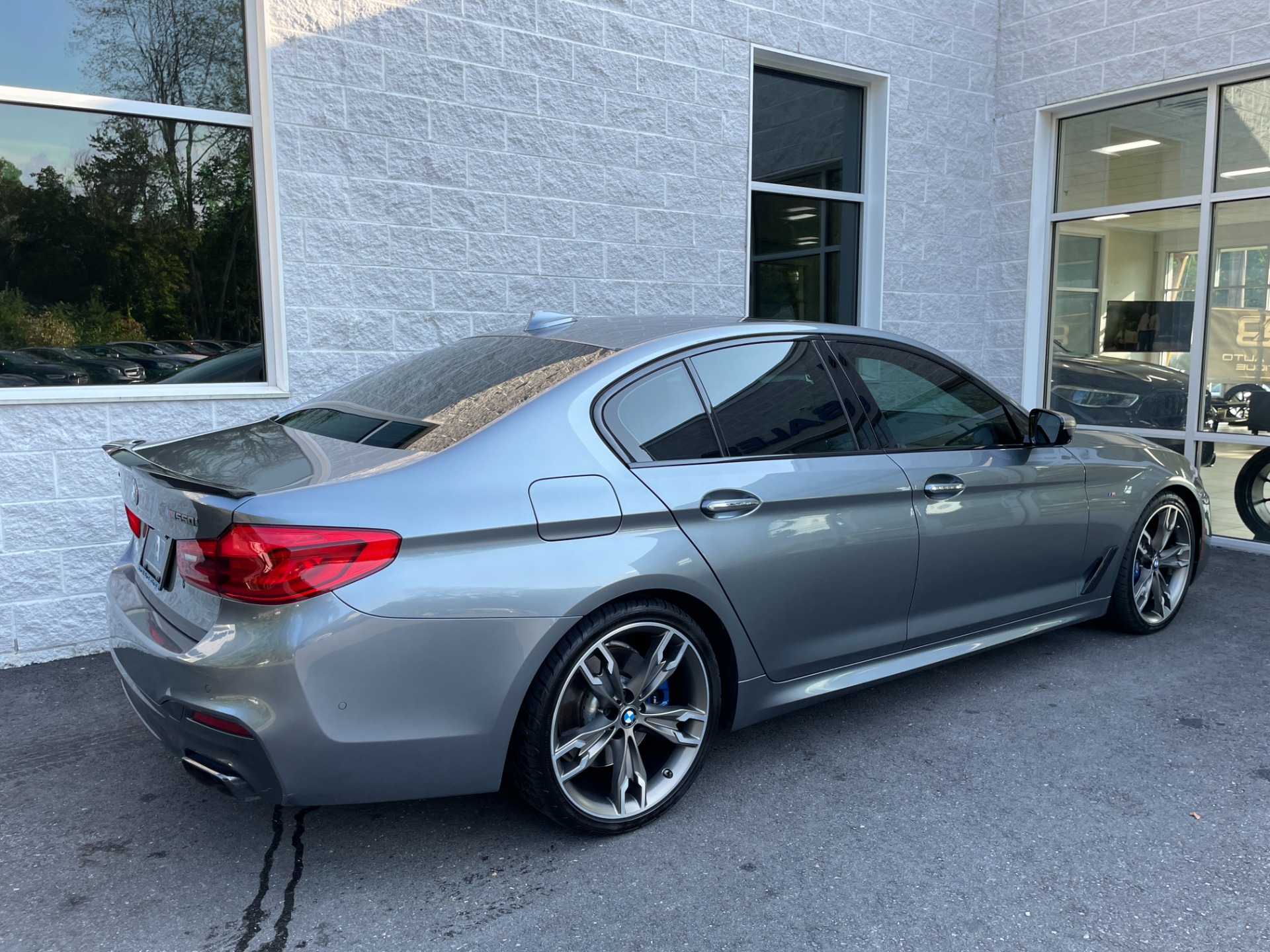 BMW5シリーズ　225/55R17×4 バリ溝 美品】BMW F10 F11 5シリーズ 純正サイズ MAK LUFT FF