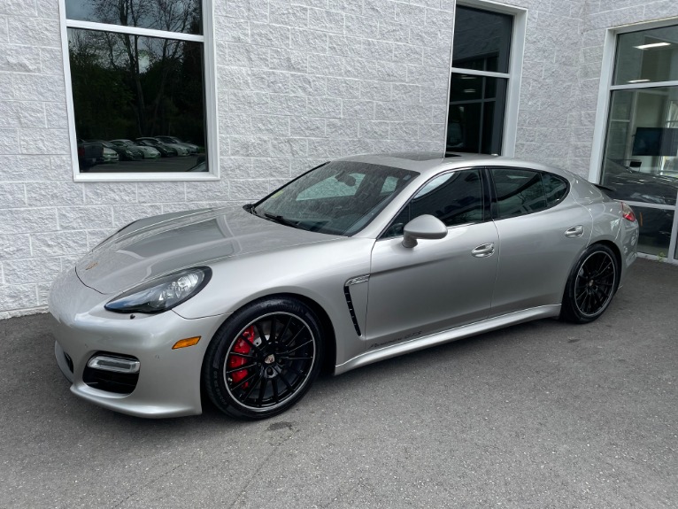 Vehicle details - 2018 Porsche Panamera at Greater Chicago