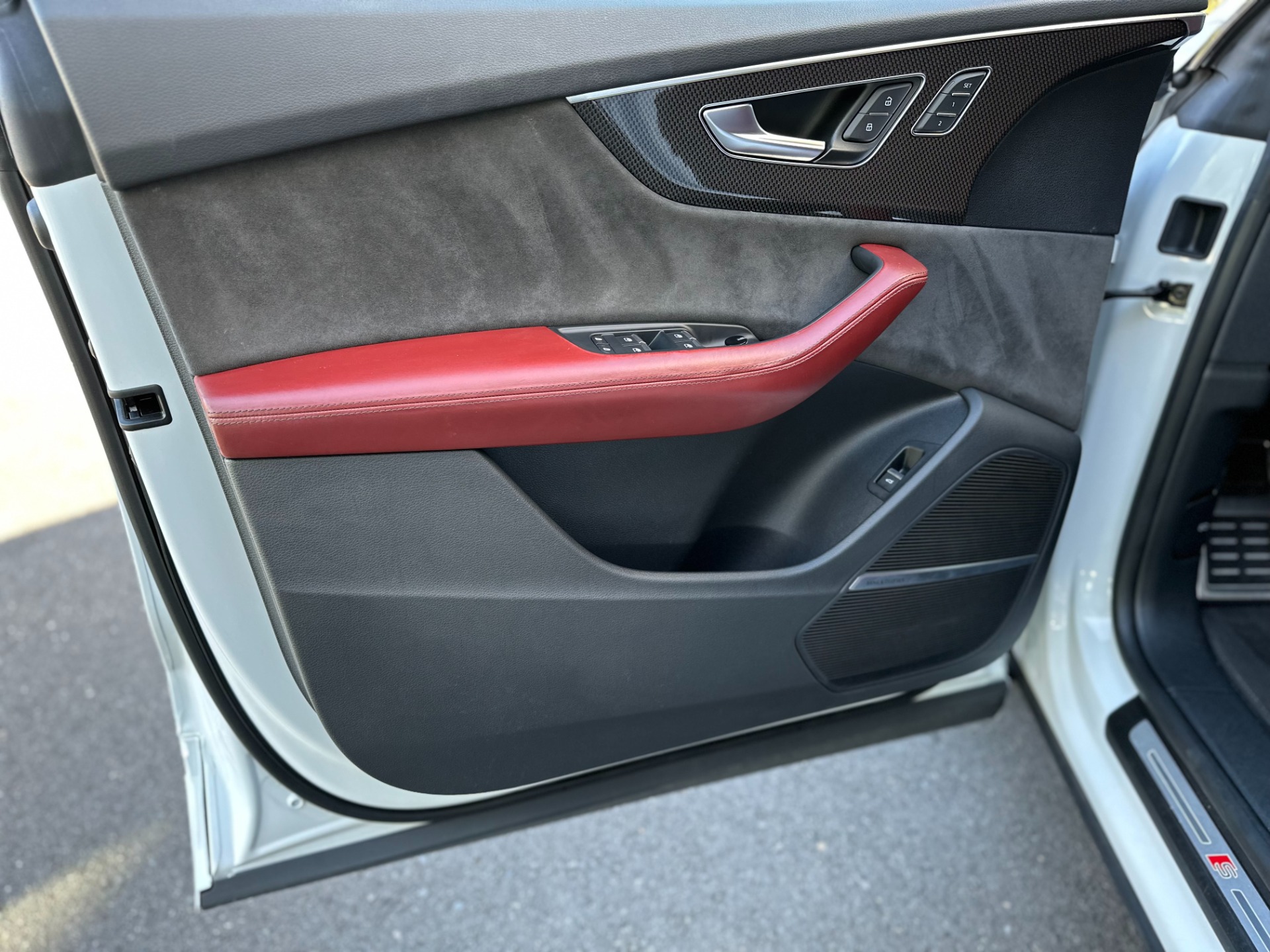 Rocker Panel Kit |AUDI Q8 PRESTIGE 2019 Rocker Panel Kit |AUDI Q8 PRESTIGE 2019