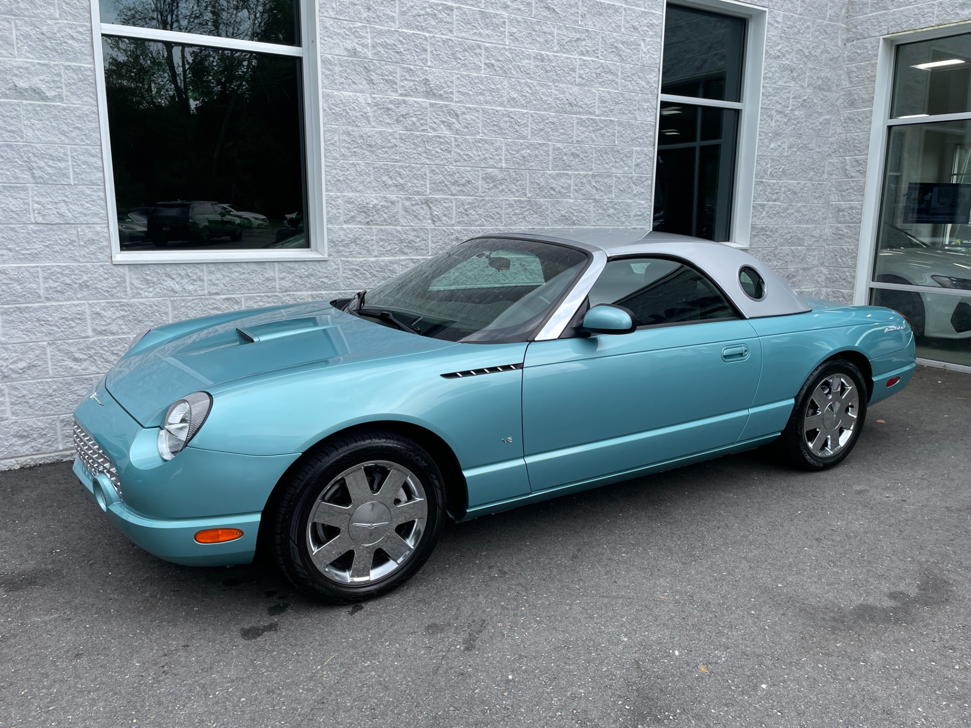Used 2002 Ford Thunderbird Deluxe For Sale (Sold) | Acton Auto Boutique ...