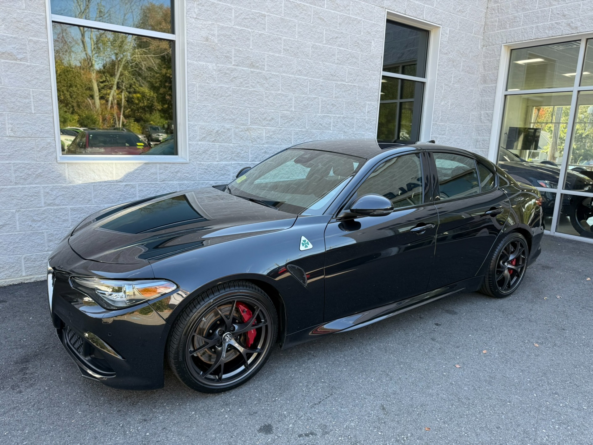 2021 Alfa Romeo Giulia Quadrifoglio's photo