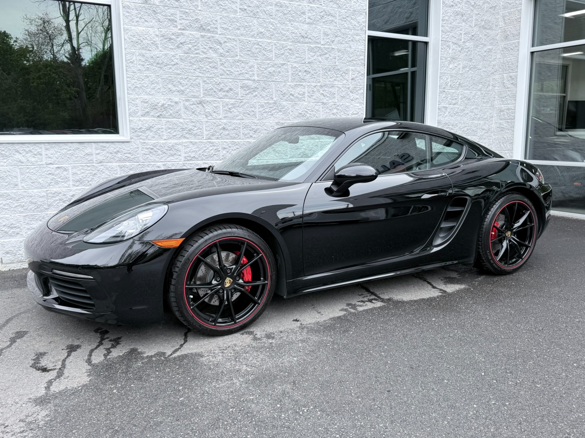 2018 Porsche 718 Cayman's photo