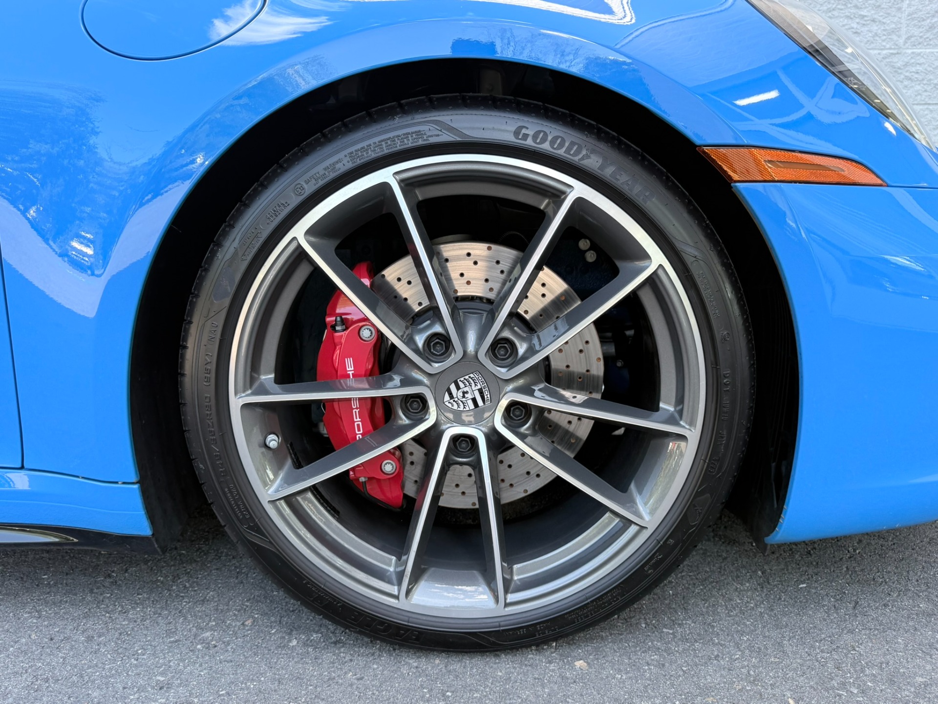 2024 Porsche 911 S - Photo 47